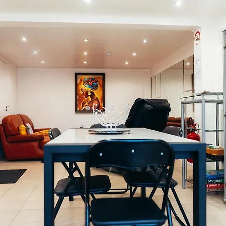 Kimia House