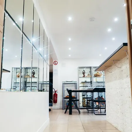 Apartment Kimia House Osny